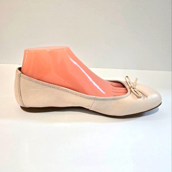Born Cream Ballet Flats Shoes 9.5 - Picture 1 of 13
